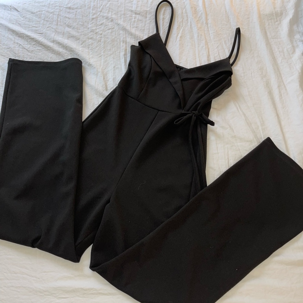 Elegant Black Jumpsuit with Stretch